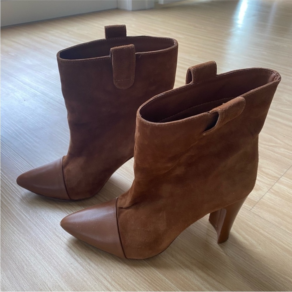42 GOLD Chestnut Suede Heeled Boots